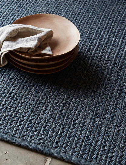 Lucy Indoor / Outdoor Handwoven Rug