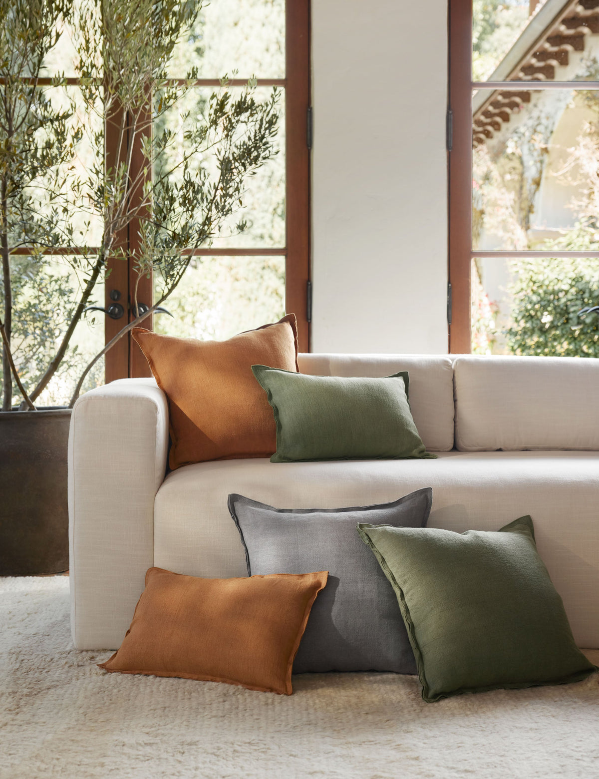 Arlo Linen Pillow