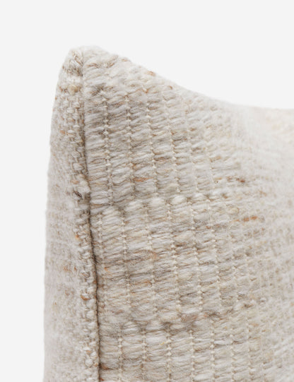 Riri Pillow