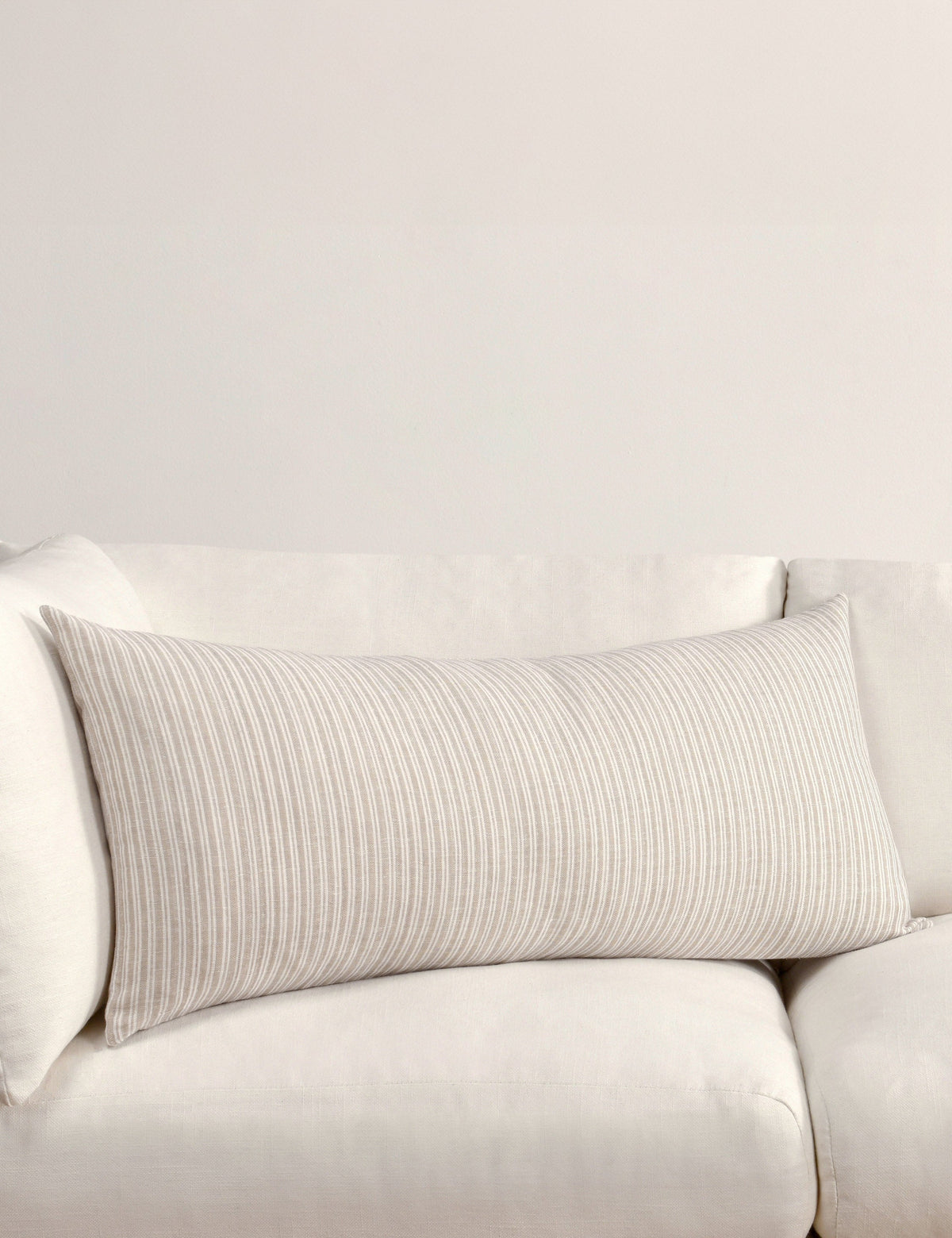 Nevya Pillow