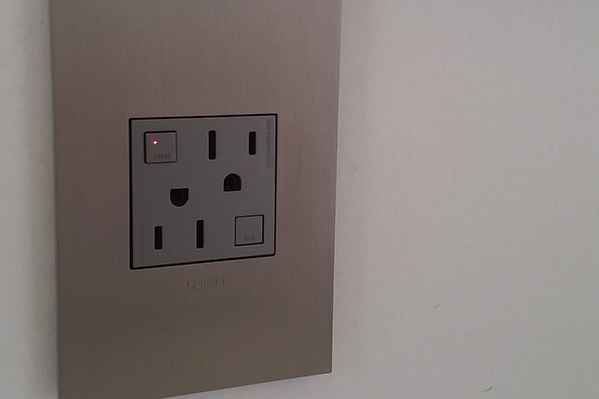 adorne® Tamper-Resistant 15A Duplex Self-Test GFCI Receptacles, Magnesium