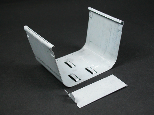 6000 Divider Clip Fitting