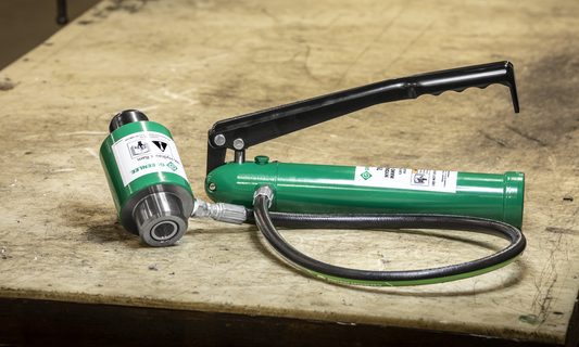11-Ton Hydraulic Knockout Driver with Hand Pump