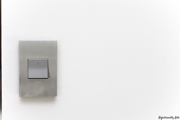 adorne® Satin Nickel 1-Gang Screwless Wall Plate
