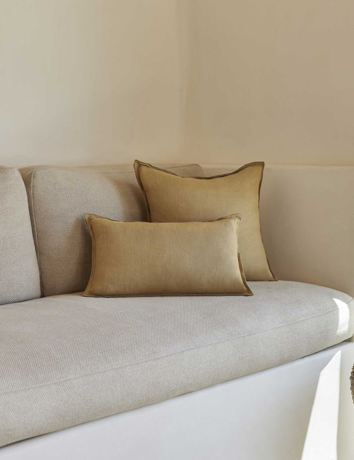 Arlo Linen Pillow
