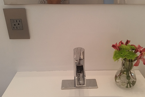 adorne® Tamper-Resistant 15A Duplex Self-Test GFCI Receptacles, Magnesium