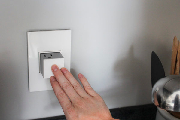 adorne® Gloss White 1-Gang Screwless Wall Plate with Microban®