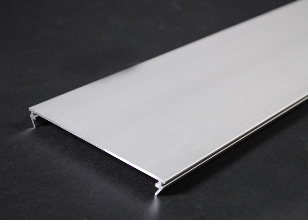 AL5200 Large Multi-Channel Raceway Raceway Cover