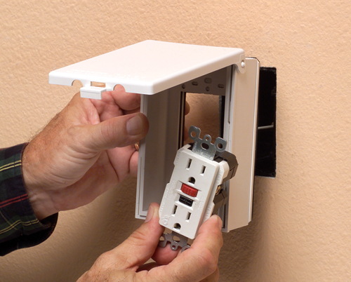 1 Gang Low Profile, IN and OUT cover for new and existing construction. Weatherproof in-use. Meets extra-duty code requirements when cord is plugged in. UV rated plastic. Horizontal. Color - White, Paintable
