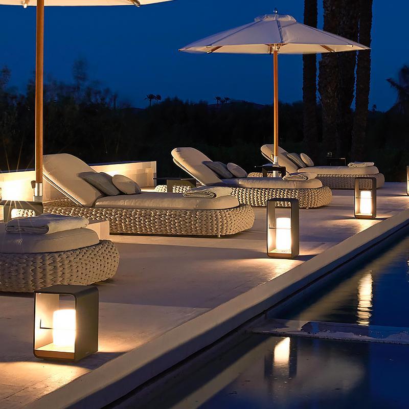 [Open-Box]Black Lantern Outdoor Light Rectangular Frame Waterproof Lamp