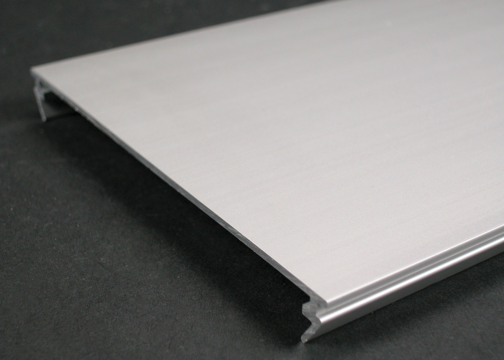AL5200 Large Multi-Channel Raceway Blank Cover