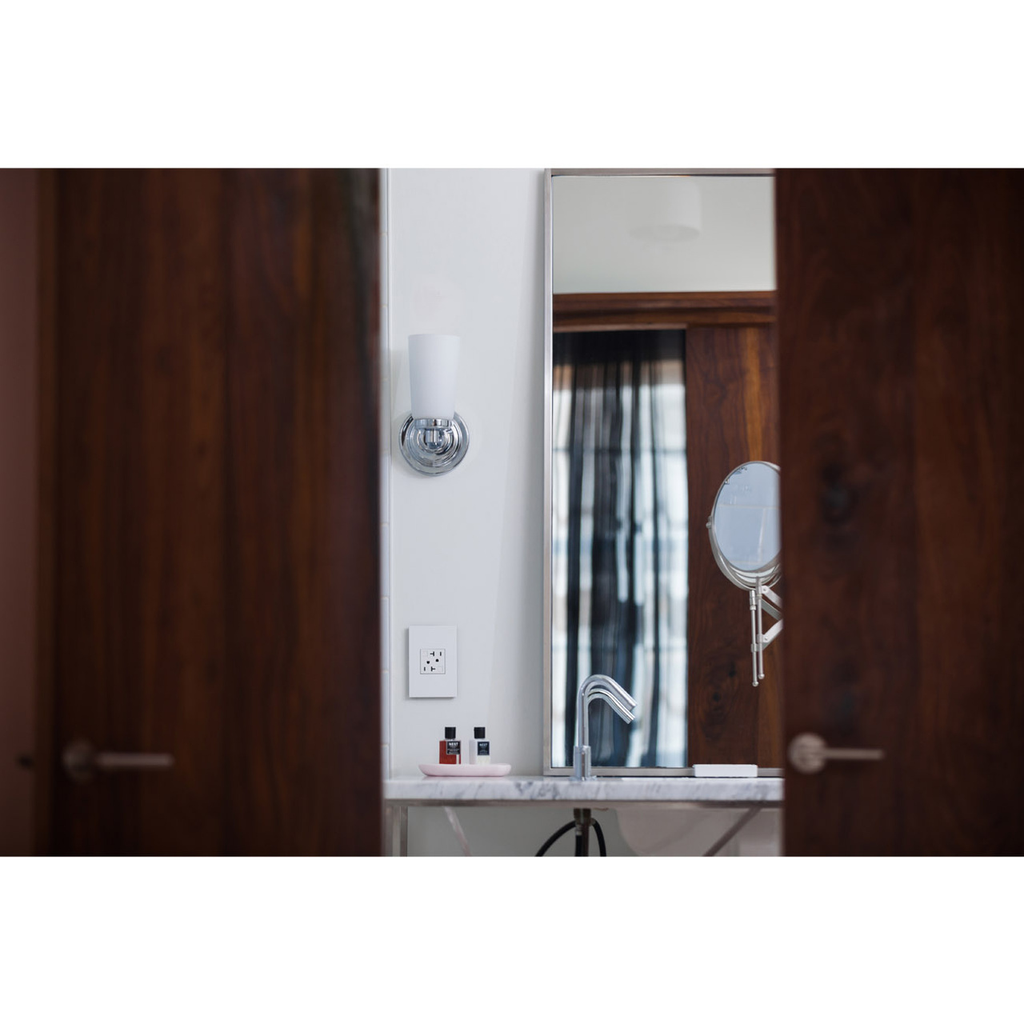 adorne® Gloss White 1-Gang+ Screwless Wall Plate with Microban®