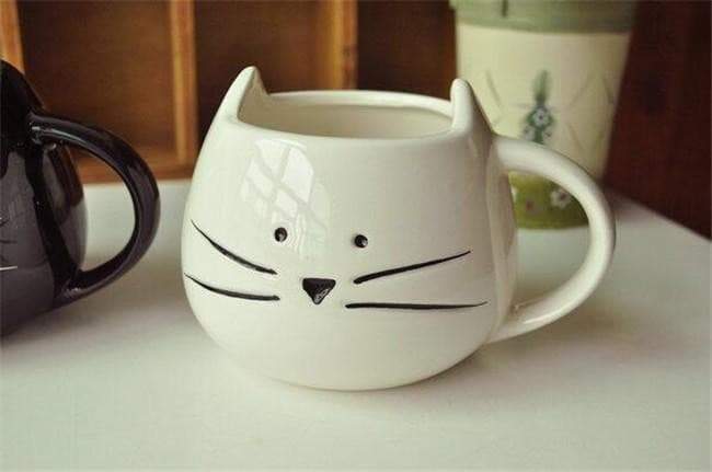 Charming Ceramic Cat Mug