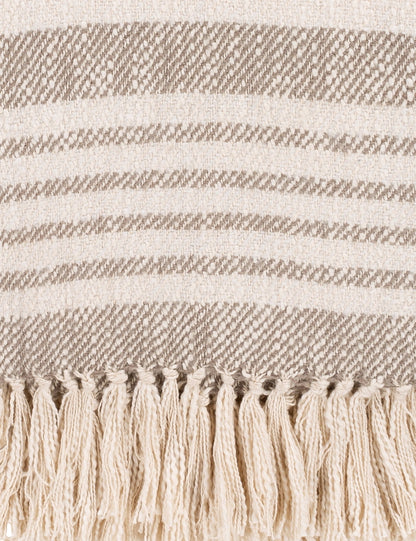 Elulia Throw