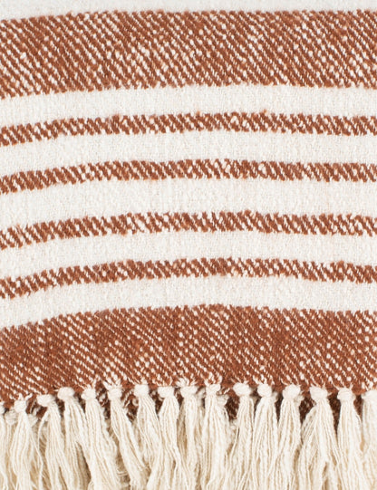 Elulia Throw