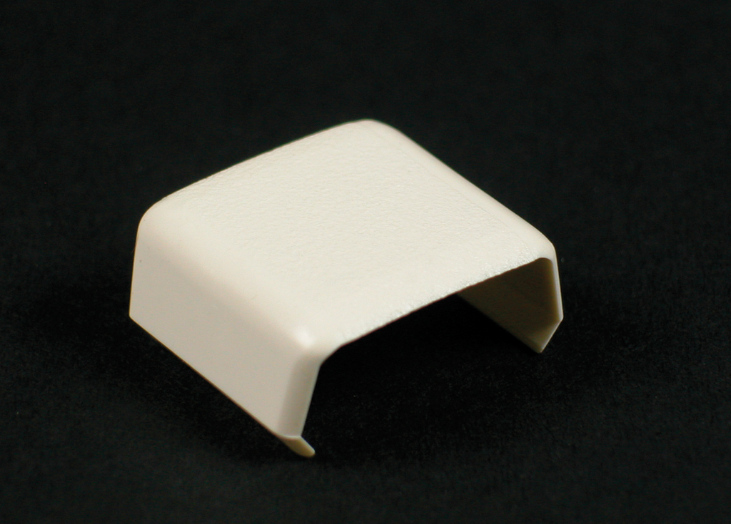 400 Cover Clip Fitting