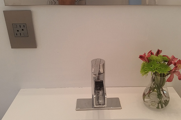 adorne® Tamper-Resistant 15A Duplex Self-Test GFCI Receptacles, Magnesium