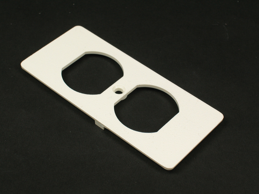 5500 Duplex Recptacle Faceplate Fitting