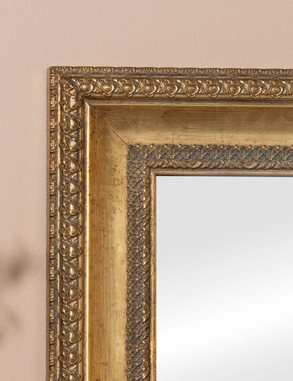 Lillian Mirror