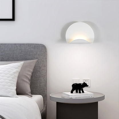 White Wall Lights Minimalist Iron Body Simple Style Creative LED Lamp