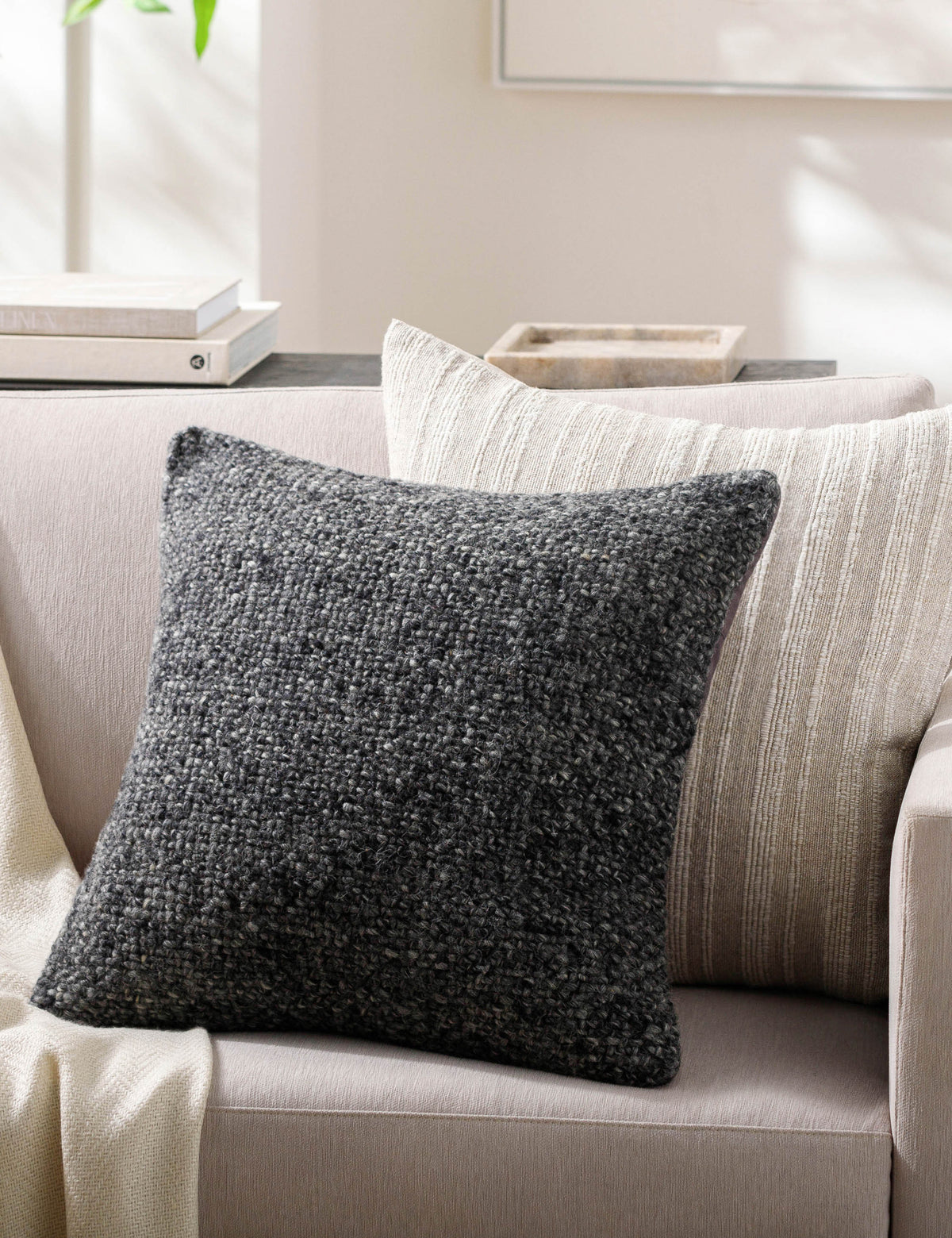 Vidal Pillow