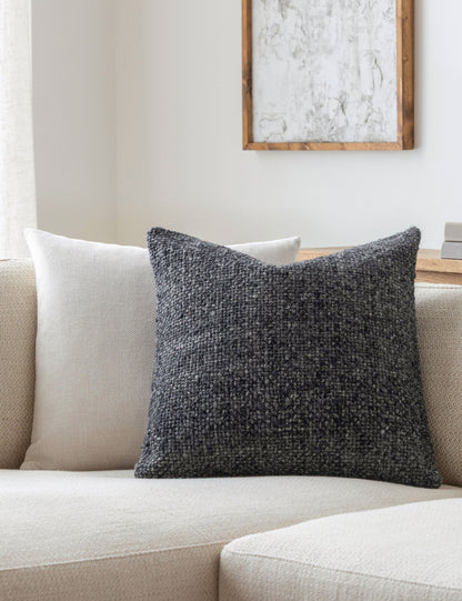 Vidal Pillow