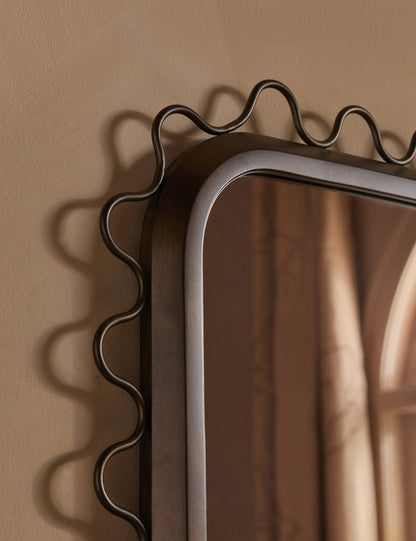 Savita Mirror