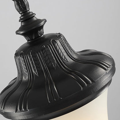Vintage High Pole Garden Light Elegant Retro Outdoor Post Lighting
