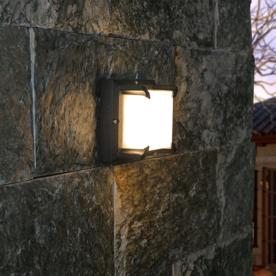 Waterproof Die-cast Aluminum Black Outdoor Wall Light Modern simple Style