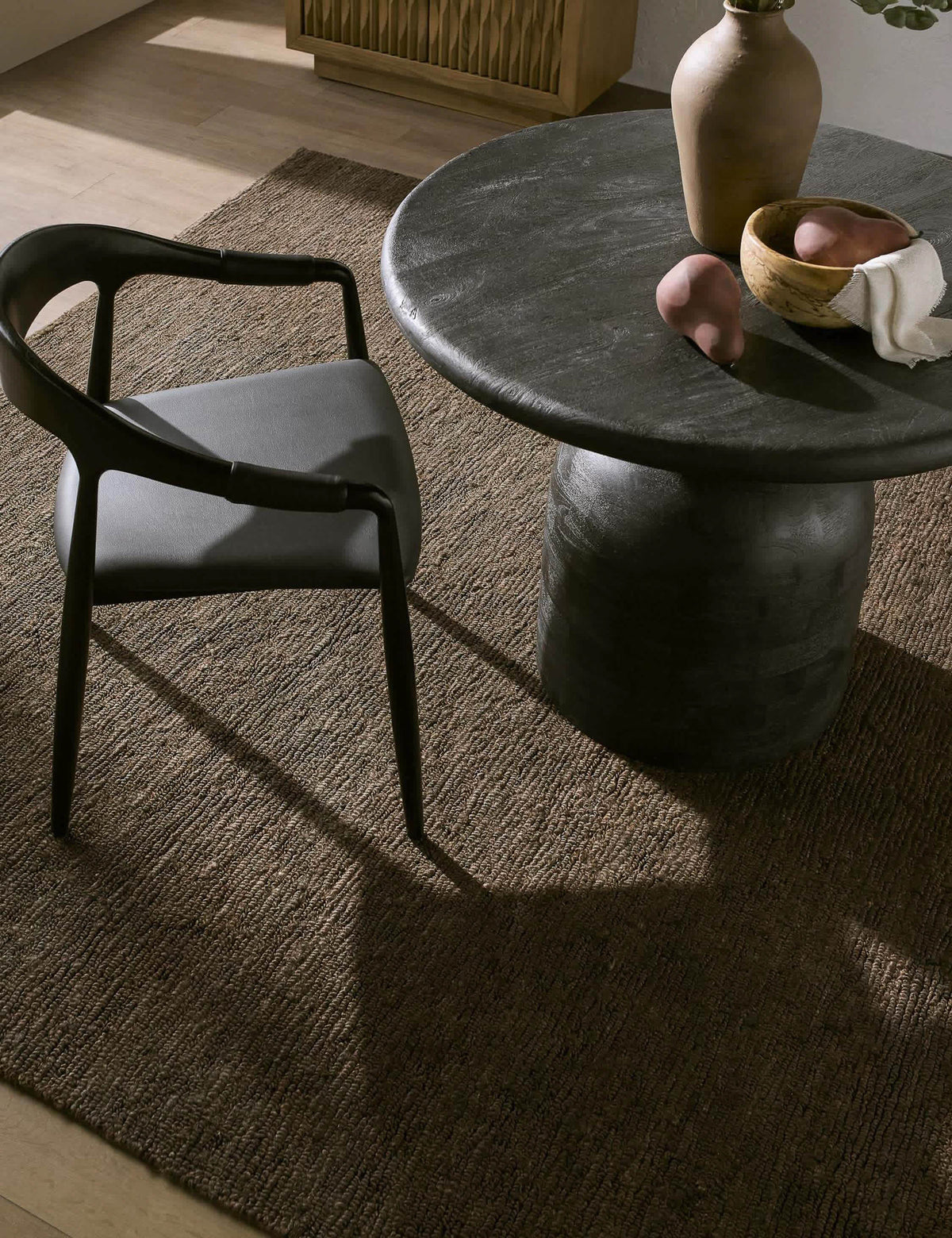 Lael Hand-Knotted Jute Rug