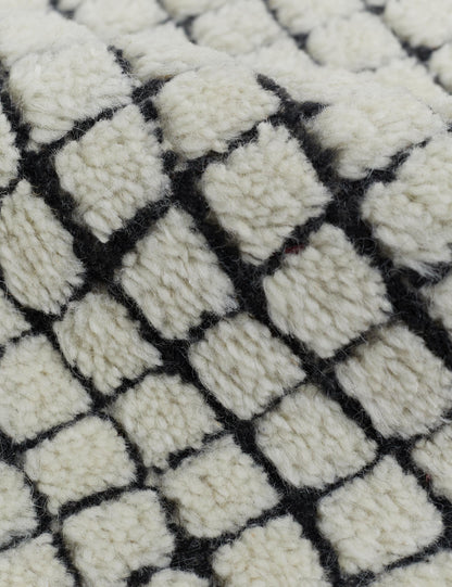 Uma Hand-Knotted Wool Rug