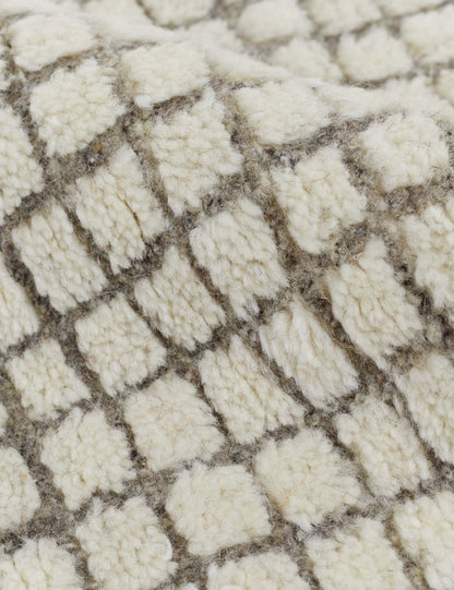 Uma Rug, Gray and Natural