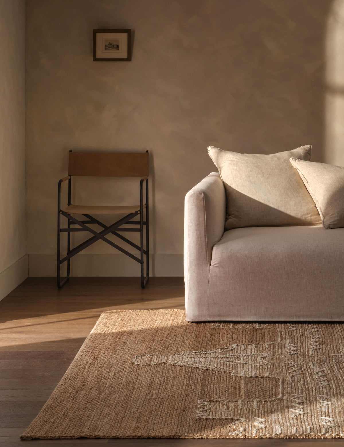 Avalos Handwoven Jute Rug